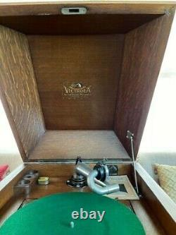 1914 VV-XI or Victrola the Eleventh Phonograph Record Player Console, EUC, Wor