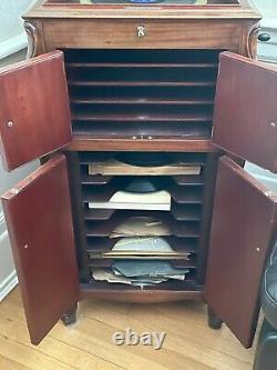 1915 VV-XI Victor Victrola Antique Phonograph Cabinet Record Player Restored