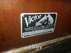1920's Victor/Victrola Talking Machine Co. VV-50 16717 Portable Record Player