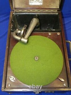 1920's Victor/Victrola Talking Machine Co. VV-50 19686 Portable Record Player