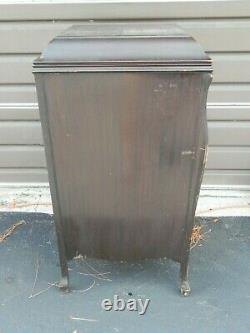 1924 VV-80 Victor Victrola Antique Phonograph Cabinet Record Player Art Deco USA