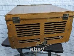 1948 RCA Victor Victrola Model 77U Tube Radio/Record Player Radio Works