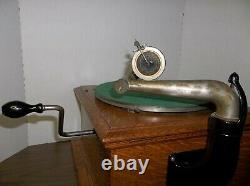 Antique 1915 Victor-Victrola VV-VI Talking Machine Record Player Phonograph