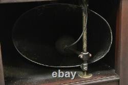 Antique Edison Disc Phonograph Model C 200 Victrola Record Player Cabinet