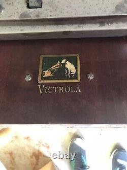 Antique RCA Victor Victrola Radio/Record Player Cabinet