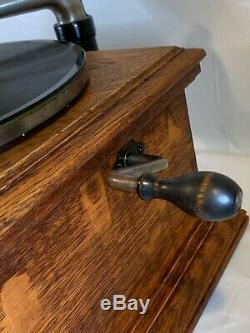 Antique Victor Victrola VV-VI Phonograph Record Player Wood Talking WORKS! A696