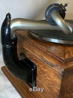 Antique Victor Victrola VV-VI Phonograph Record Player Wood Talking WORKS! A696