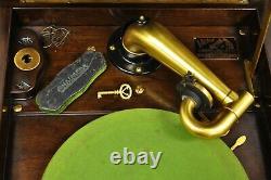 Antique Victorian Victrola VV-300 Phonograph Talking Machine Record Player 27551