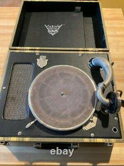 Antique Victrola RCA Portable Suite Case Record Player Crank