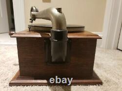 Antique Working 1912 VICTOR VV-IV Hand Crank Victrola Record Player Phonograph