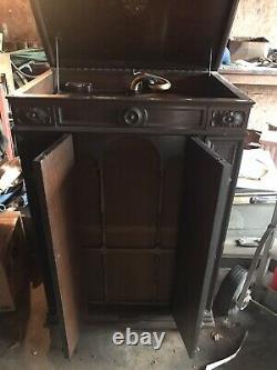 Electric Victrola Phonograph Record Player