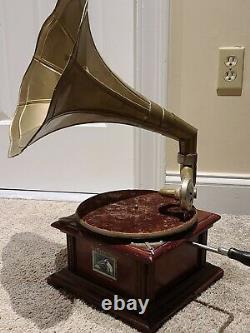 His Masters Voice Gramaphone Wind-Up Victrola Phonograph Record Player with Horn
