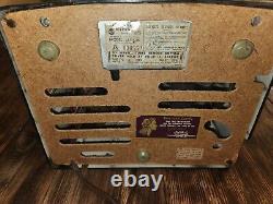 RCA VICTOR Victrola Disney Alice in Wonderland 45 Record Player 45-EY-26