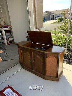 Record Player-Console-1964 RCA Victor/Victrola Model VLT90F