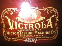 VINTAGE VICTROLA Phonograph PLAYER, 1912 MADE IN Camden, USA
