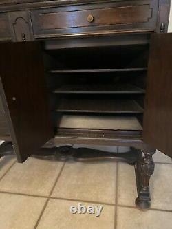 VV-405 Victor- Victrola Record Player Cabinet 1923 Working Crank And Records