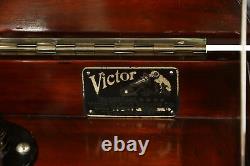 Victor Mahogany Antique Victrola Record Player Phonograph VV-XI & Records #38536