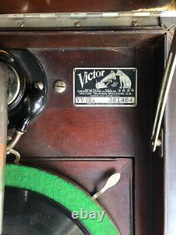 Victor Talking Machine Co. Victrola record player antique VV-IXa 1904 Works