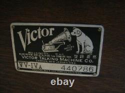 Victor Victrola Phonograph Mod VV IVa Talking Machine Oak Record Player VV-IVa
