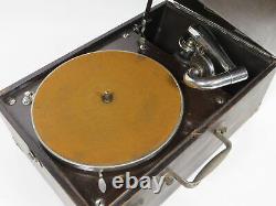 Victor Victrola Talking Machine Company VV-50 Portable Record Player Made In USA