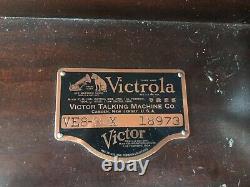 Victrola phonograph cabinet record player