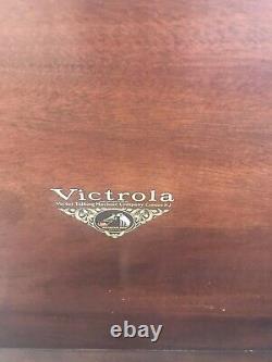 Victrola phonograph cabinet record player