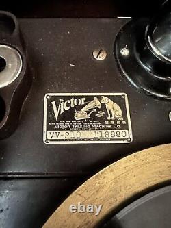 Victrola record player