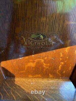 Victrola record player antique VV-X 216836J