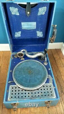 Vintage 1920s Columbia Harmony Victrola Portable No. 2 Phonograph Record Player