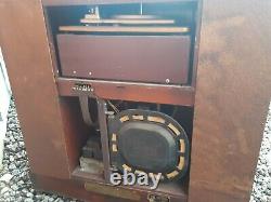 Vintage 1950's Victrola Record Player Radio Credenza Model 612V3 for Restoration
