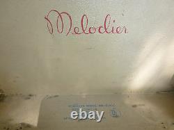 Vintage Melodier C-14-C Victrola style portable phonograph record player