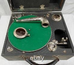 Vintage Regal -Wind Up Crank, Portable Record Player, Phonograph Victrola-READ