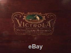 Vintage Victor Victrola Record Player Made In Camden, NJ USA 1917