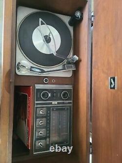 Vintage Victrola RCA Victor Record Player Tuner And Satellite Speakers