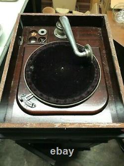 Vintage Victrola standing record player for 78rpm records