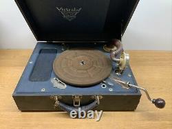 WORKS! Vintage Antique Portable RCA Victrola Suitcase Phonograph Record Player