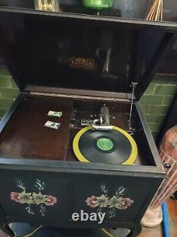 Working vintage portable record player
